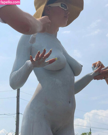 Eartheater アートポルノスター 写真