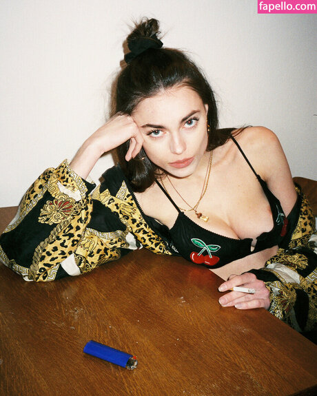 Charleen Weiss 最高の女優 ギャラリー