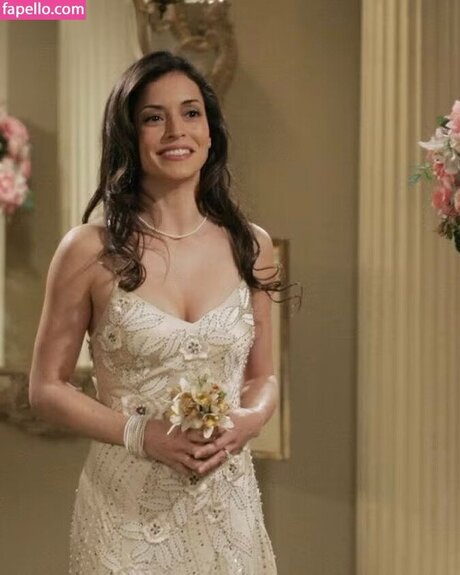 Emmanuelle Vaugier 完璧なポルノスター ギャラリー