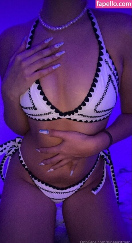 スペードのクイーン オンリーファンズ ホットセクシー 画像