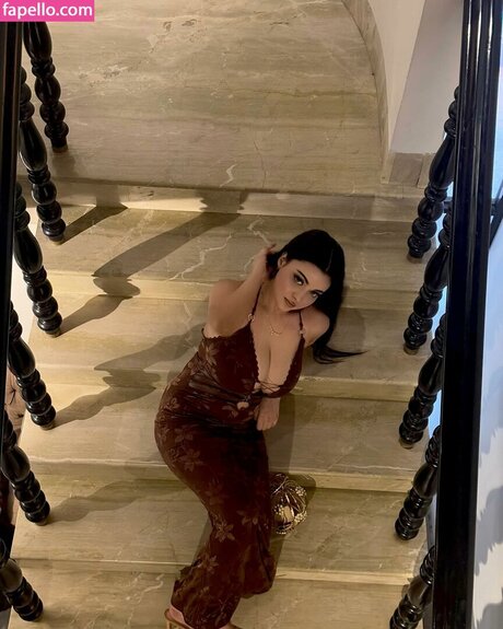 mumtahinaaa_ 素敵な女優 写真