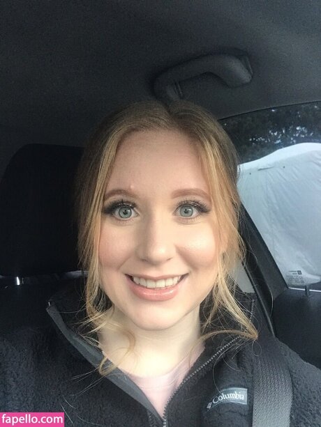 Love379 ポルノ女優 写真