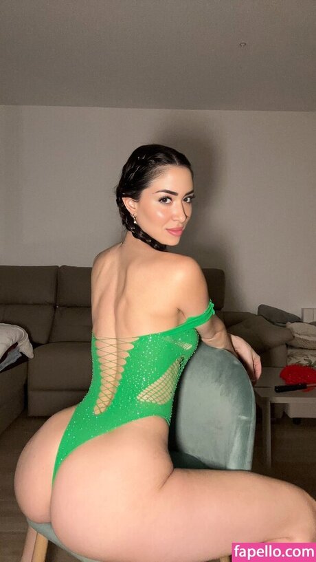 小さなお尻のオンリーファンズ 無料ポルノ 画像