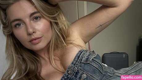 Mariska Stapel セックスモデル 画像