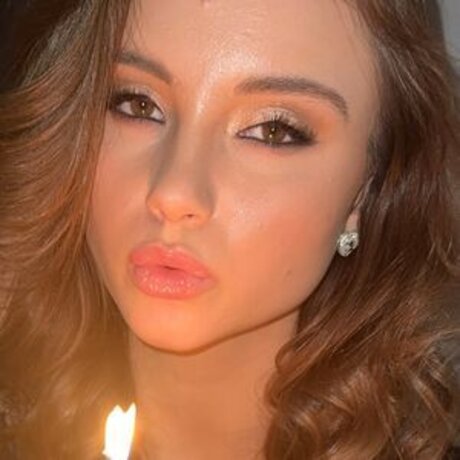 Chelsea Mayer 無料女優 写真