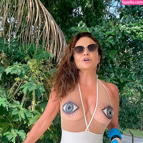 Luiza Tom_ 最高のポルノスター 写真