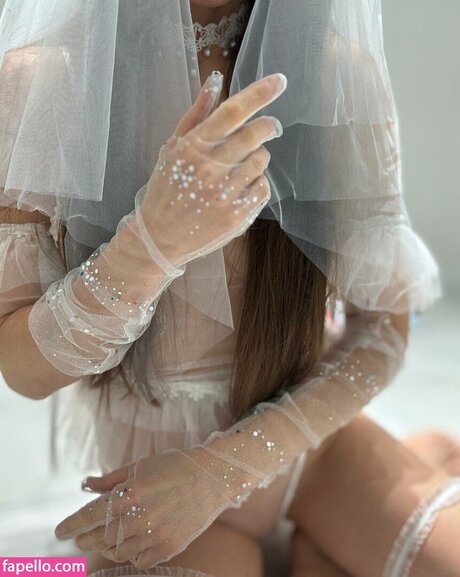 ekaterina naturally 高品質女優 写真