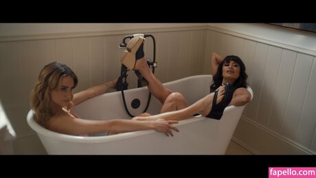 Grace Van Patten ホットモデル 画像