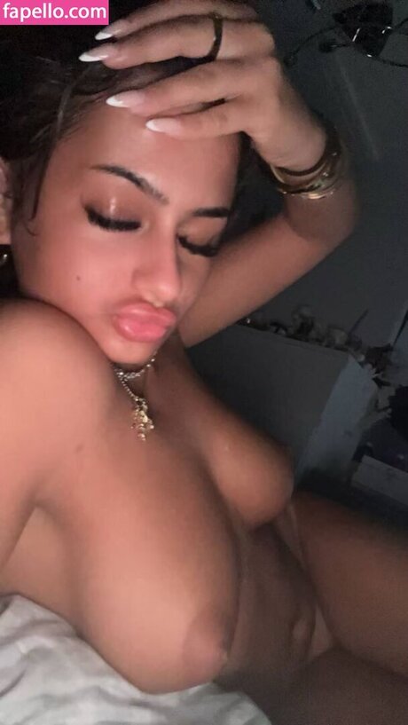 aylawingx エロティックなスター 写真