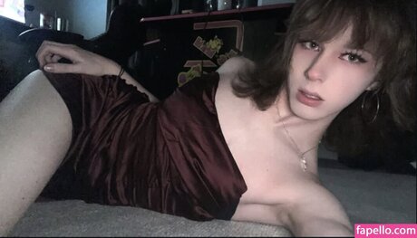 weirdrandomguy5 ポルノモデル 画像