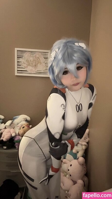 mewingava アダルトスター 写真