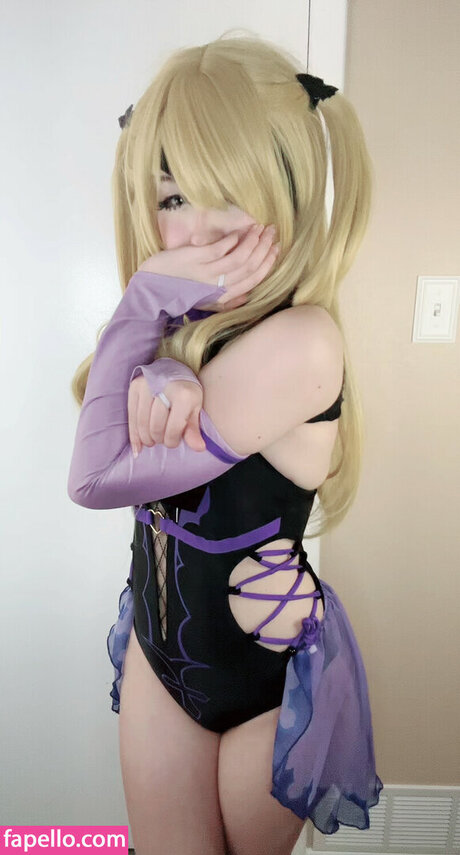 mewingava セックス女優 写真