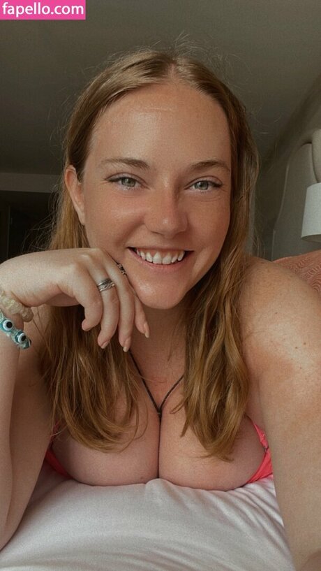 Katie Moran ヌードモデル 画像