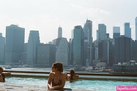 Aidan Noell セックス女優 画像