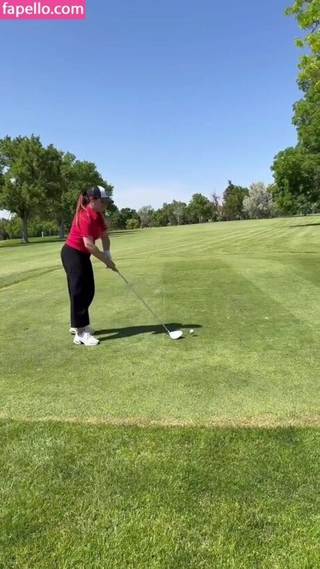 Colette Butler 独占モデル 写真