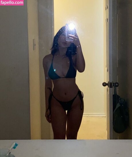 ワークアウト オンリーファンズ 裸 写真