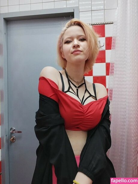 オタクプリンセスオンリーファンズ 美しい裸 画像