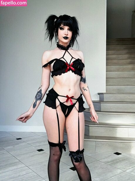 Bell Bo Baggins 裸のスター アーカイブ