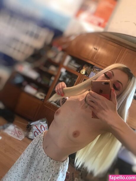 La Strawberry かわいいスター アーカイブ