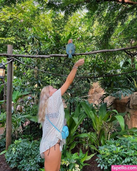 巨乳タトゥーオンリーファンズ えろ 写真