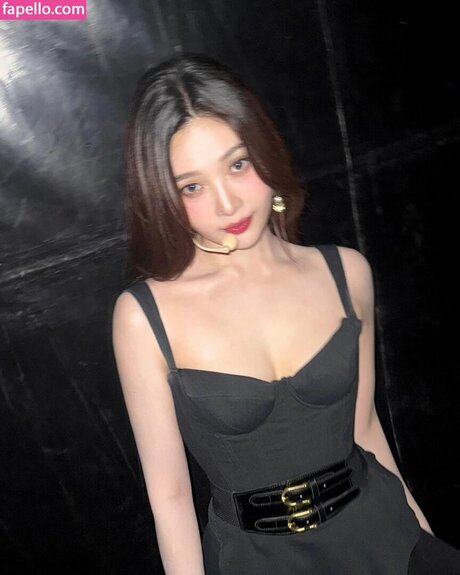 Park Soo young 裸モデル 写真