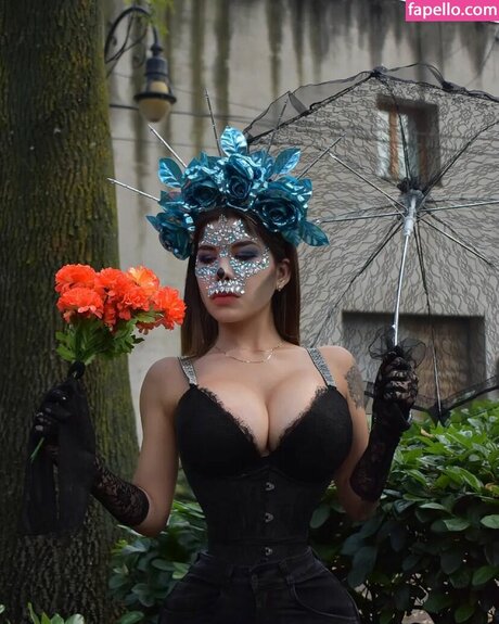 Barbara Salas 美しいスター ギャラリー