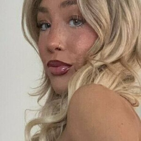 アラブの太ったオンリーファンズ ヌード 写真