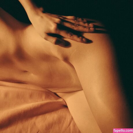 yanzarova HD女優 写真