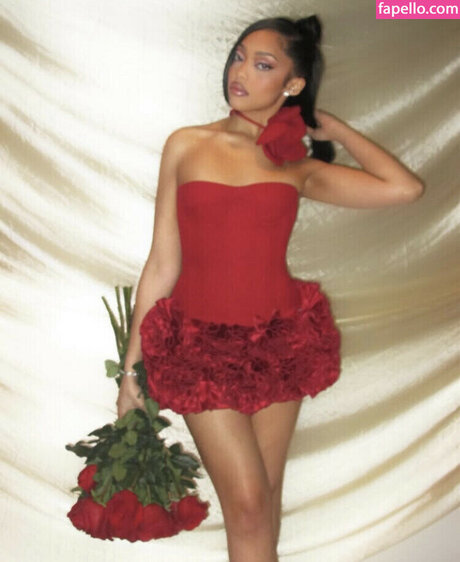 超デブおばあちゃんオンリーファンズ セクシー 写真