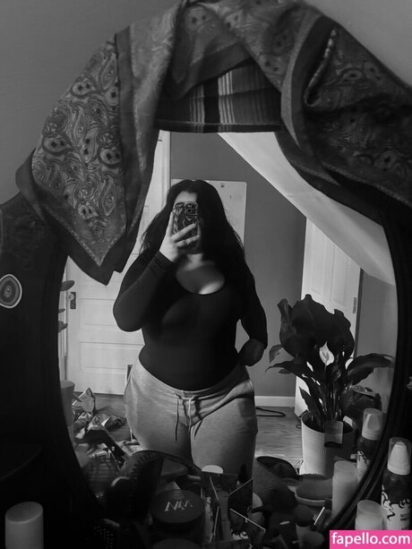 Weezy Weezyouttaherea スター ヌード 画像