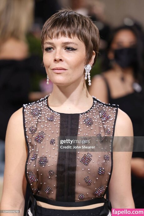 Maggie Rogers かわいいモデル 画像