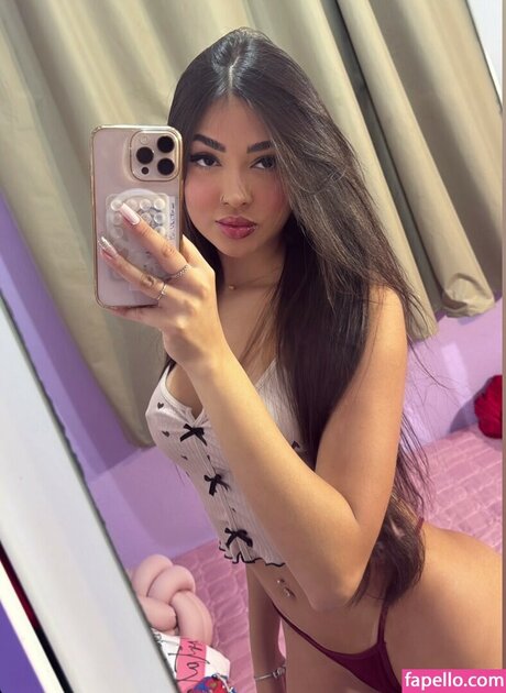 Mirely Gomes 素敵なスター 画像