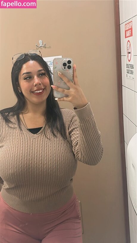 rukminimunera17 トップモデル 写真