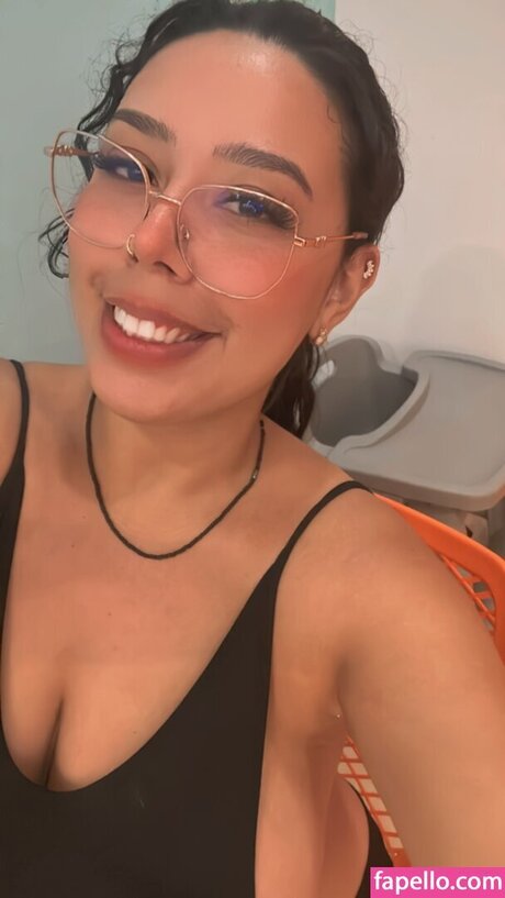 rukminimunera17 セクシーなポルノスター 写真