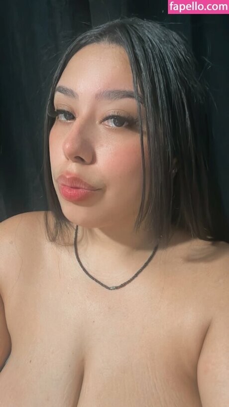 rukminimunera17 スター 裸 写真