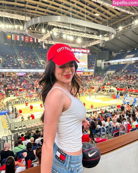 Semiraminta 高品質のポルノスター ギャラリー