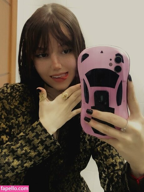 nameluaa ポルノスター ギャラリー