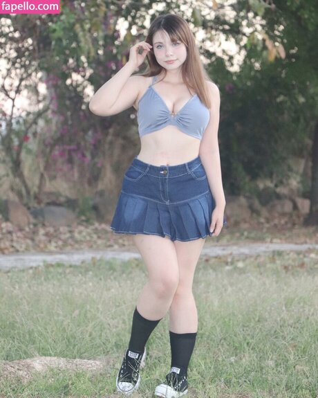 Michelle Mondragon 無料モデル 写真