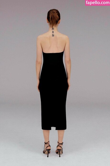 巨尻熟女オンリーファンズ ホットセクシー 写真