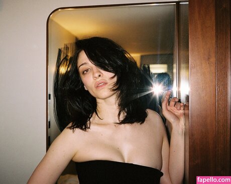 Lera Abova エロティックなスター 写真