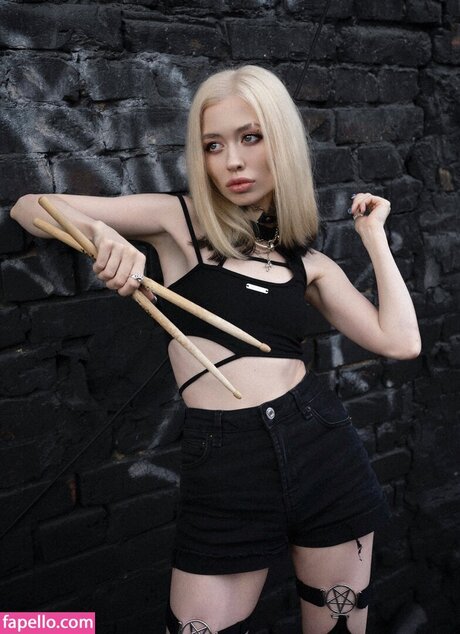 Anastasia Sereda セックスモデル 画像