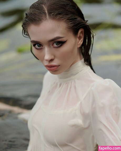 Anastasia Sereda ポルノスター ホット 写真