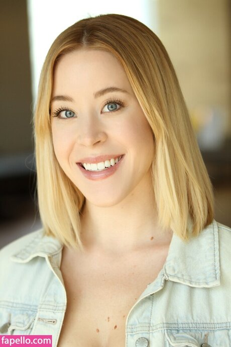 Emily Taylo 素敵なスター ギャラリー