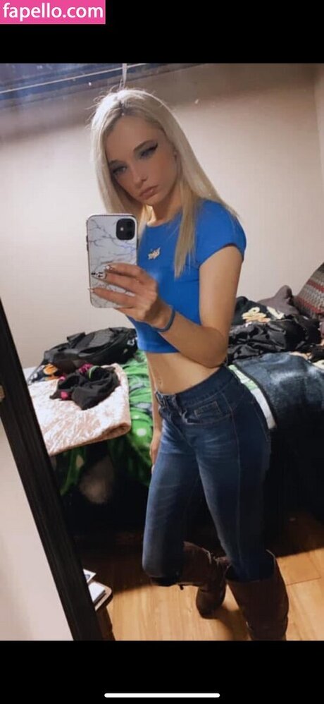 Kelly Lyn 最高の女優 画像