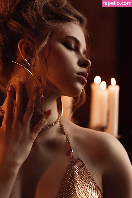 ティーンフィンガリングオンリーファンズ ポルノ ギャラリー