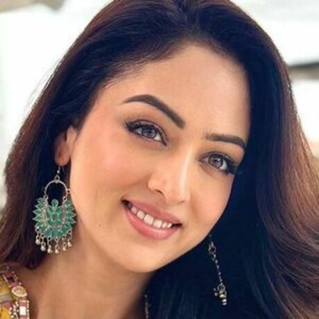 Sandeepa Dhar 無料女優 画像