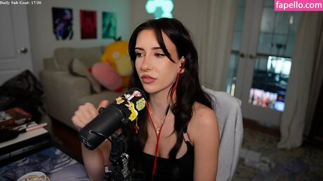 メコスジのオンリーファンズ えろ 写真