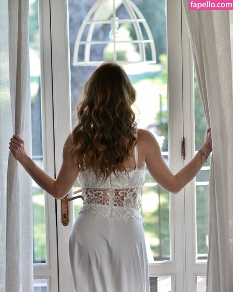 軍事オンリーファンズ 美しい裸 画像