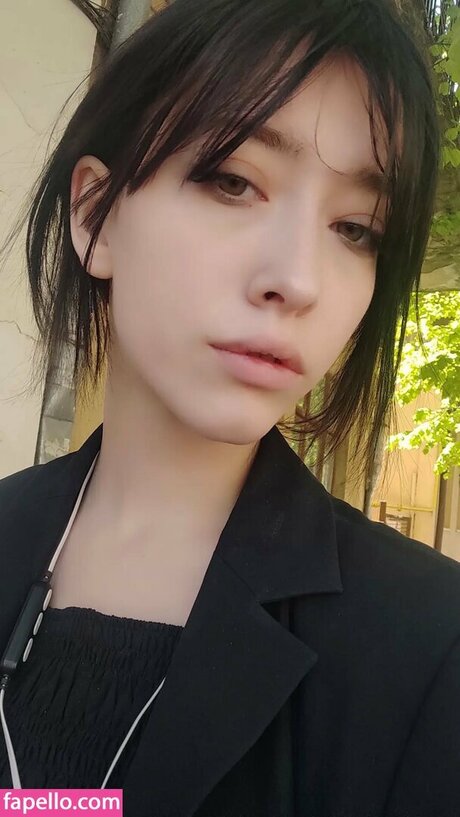 _agata kristi エロティックモデル 写真