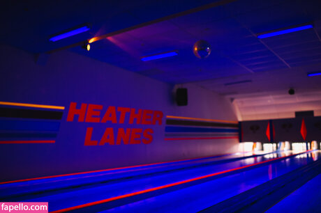 Heather Bowling エロティックなスター 写真